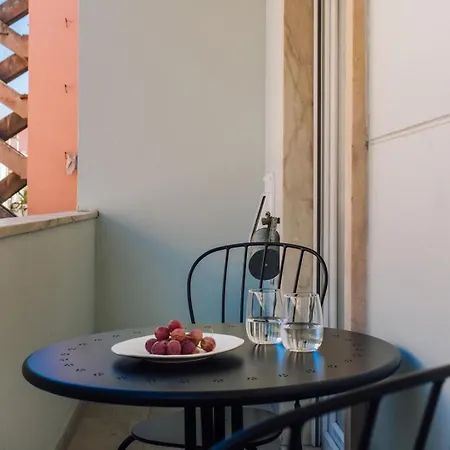Soconusco - 1 Bedroom And Balcony In Bairro Azul * Лиссабон