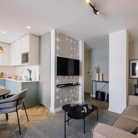 Soconusco - 1 Bedroom And Balcony In Bairro Azul * Лиссабон