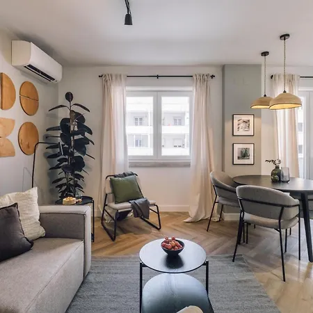 Soconusco - 1 Bedroom And Balcony In Bairro Azul * Лиссабон